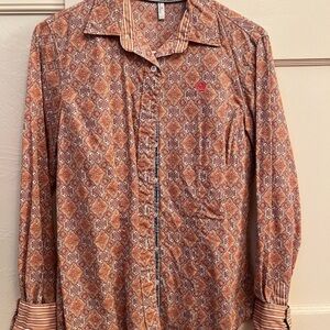 Women’s Cinch Button Down